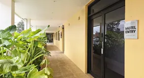 Panania Hotel Sydney - Image 3