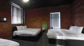 Casa Jungle slps 20 Plp Mcr, hot tub, bar, cinema - Image 2