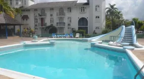 Dunn's Apartments at Sandcastles - Image 2