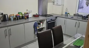 The Bond House - Image 3