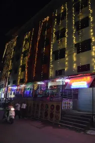 Hotel Dwarka Gauri - Image 5