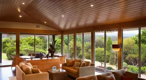 Gipsy Point Lakeside - Image 2