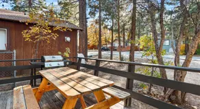 The Sugar Loft - Cozy cabin located in one of the quietest neighborhoods! Relax and recharge! - Image 4
