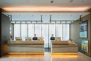 Atour Hotel Qingdao North Station New City Center - Image 3