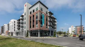 Luxury Condo in Ybor City Tampa w/Pool access - Image 5