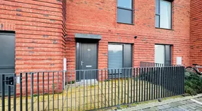 Cambridge Urban Suite - Image 3