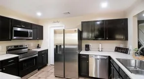 Cozy Home - Self Check-In w/Spacious Deck - Image 4