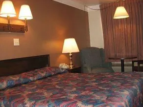 Spanish Trails Inn - Image 5