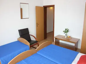Guest House San Antonio-One Bedroom Apartment with Balcony no.2 - Image 3