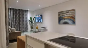 City Apartments at Freedom Plaza - Image 3