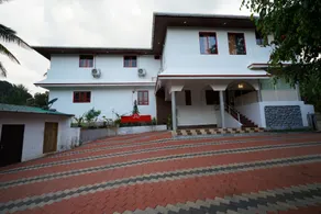 OYO 7966 Laacienekkas Valley Resort - Image 2