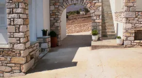 Panorama studios in PisoLivadi - Image 4