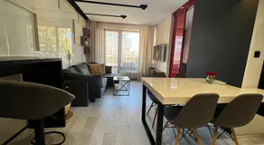 The Mirror Apartment - Image 2