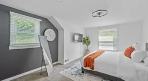Luxury 5BR Cincinnati, Sleeps 12, Crib, Home Gym, Fenced Backyard - Image 2