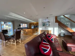 Contemporary Riverside Home - Wroxham - Image 3