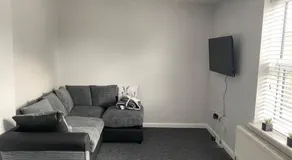 Bank Street Apartment - Image 2
