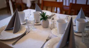 Huszárvár Hotel Kastélyszálló - Image 4