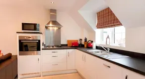 DBS Serviced Apartments - The Twain - Image 5
