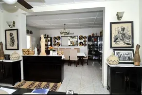 Blue Veil Villa Hotel - Image 5