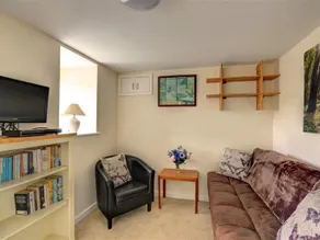 Trinity Close - Image 2