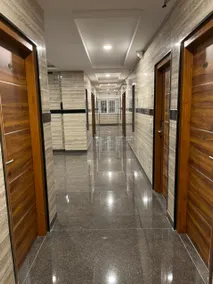 NP Royal INN - Image 2