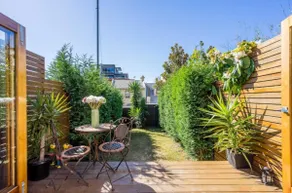 Sanctuary at The Rocks - Close to Harbour Bridge - Image 5
