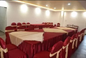 Hotel Aviral Palace - Image 4