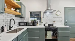 Charming, Cozy, Central & Convenient Home - Image 5