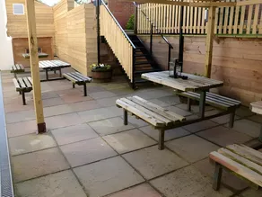 The Hollies Inn - Image 3