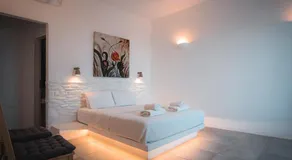 ZOE - Image 2
