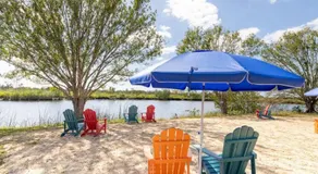 Beautiful waterfront condo 1 - Image 3