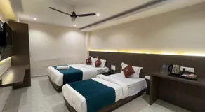 Casa Glitz Hotels-Nesco Exhibition Centre - Image 5