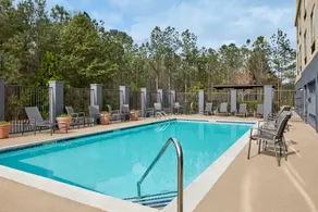 Fairfield by Marriott Inn & Suites LaGrange - Image 4