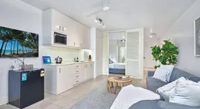Chic Resort Living at Luxury Beach Club and Spa - Image 2