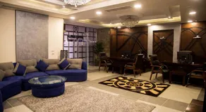 Villa 14 Suites - Image 2