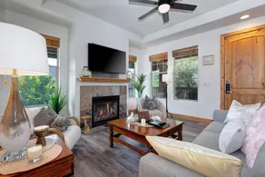 Fox Pointe at Redstone - Image 2
