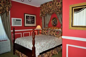 Bellevue Manor - Image 4