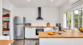 Hahndorf Creek Retreat - Image 2