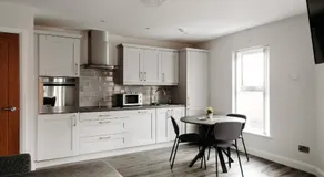 Mountain View Apartments - Image 3
