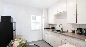 Affordable 1BR apt near Beverly Hills - Image 3