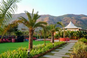 Lake Forest Resort - Image 4