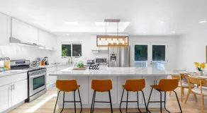 Bothell Family Friendly Modern Home 2 AC I405 - Image 3