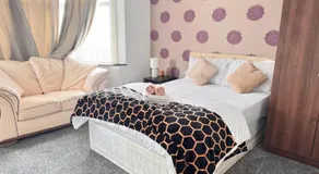 Panthea Home - Image 2