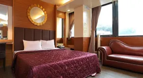 Yosemite Hot Spring Resort - Image 2
