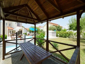 Luxurious Villa in Vir with Swimming Pool - Image 4