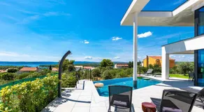Luxury villa 45 with infinity pool - Image 5