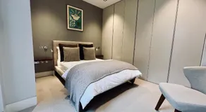 Warwick House Apartment - Image 4