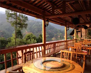 Longsheng Elegant Wind Inn - Image 2
