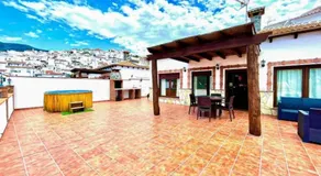 Elegant Villa with Jacuzzi in Canillas de Albaida - Image 2
