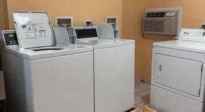 Relax Inn - Image 3
